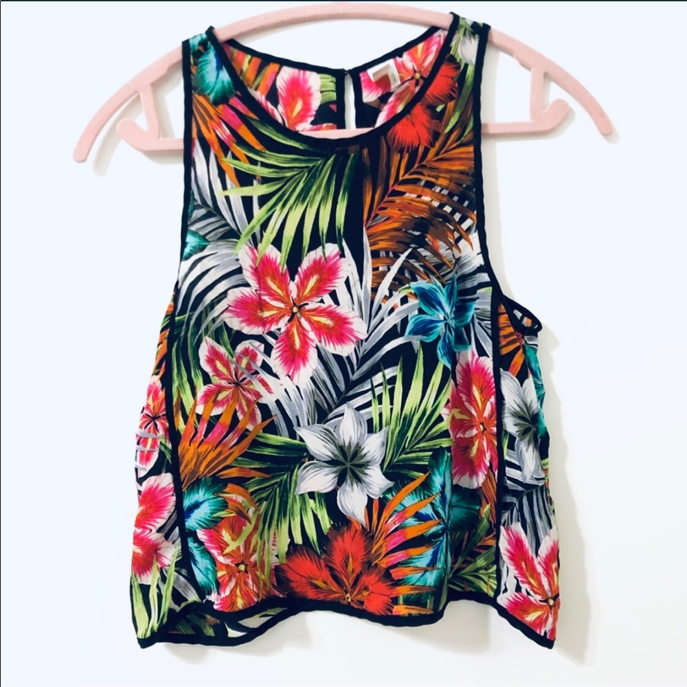 Line & Dot Floral Top